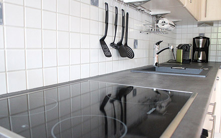 Hier macht kochen Spaß: Backofen, Cerankochfeld, Spülmaschine, Kühlschrank ...